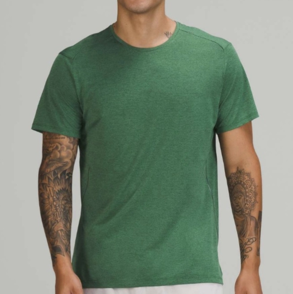 Lululemon Mens Emerald Green fast and free Workout shirt